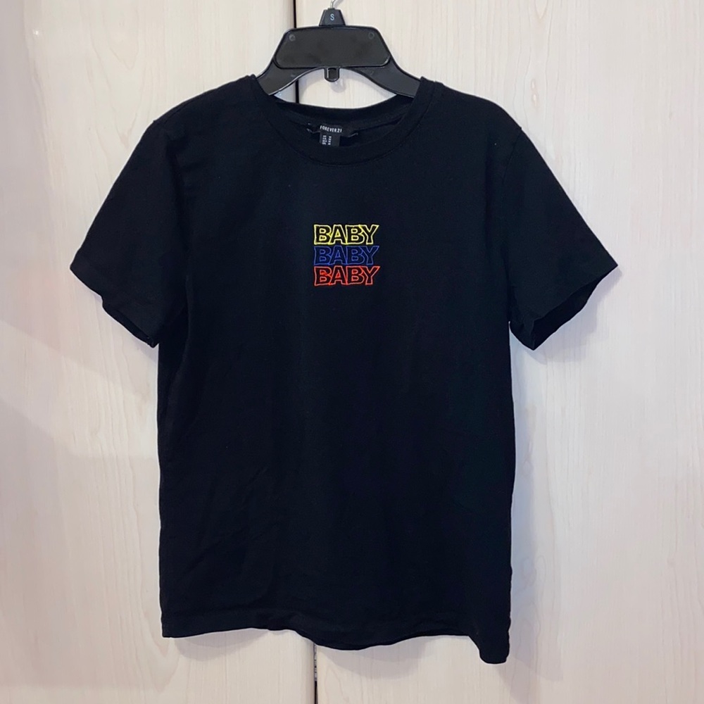 Forever 21 black t shirt